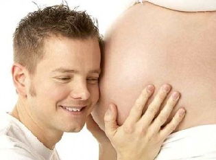 Коли починає ворушитися дитина при 2 вагітності