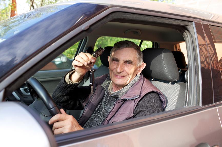 Платят ли пенсионеры налог на автомобиль в кемеровской области
