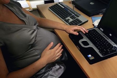 Работа за компьютером беременной женщины по трудовому кодексу